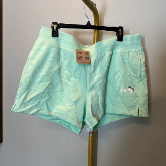 Puma green jersey shorts NWT XL - Picture 1 of 15